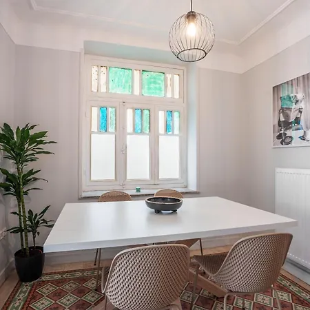 Neo Classic - Amazing 2Br House In Prime Location Athens Exterior photo