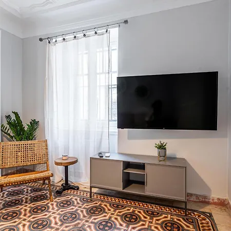Neo Classic - Amazing 2Br House In Prime Location Athens Exterior photo