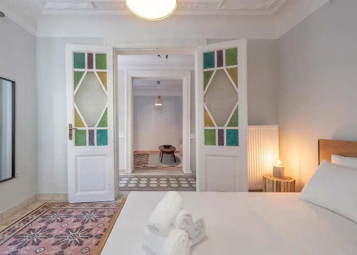 Neo Classic - Amazing 2Br House In Prime Location