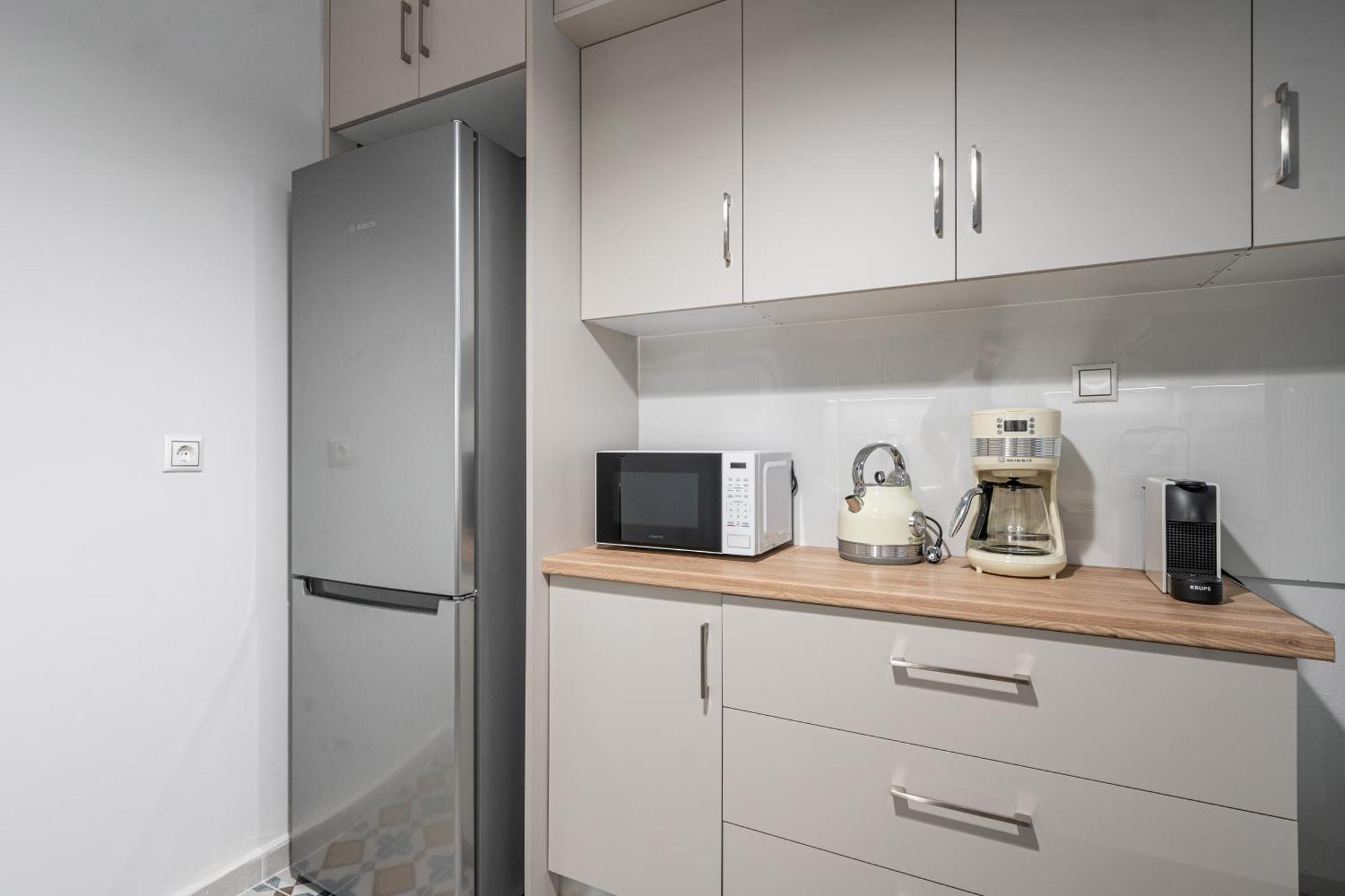 Neo Classic - Amazing 2br House In Prime Location *